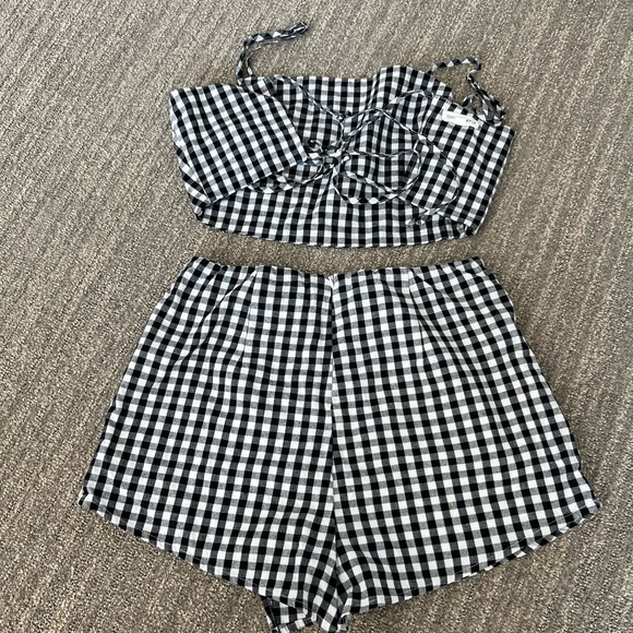 Gingham set - Picture 2 of 2